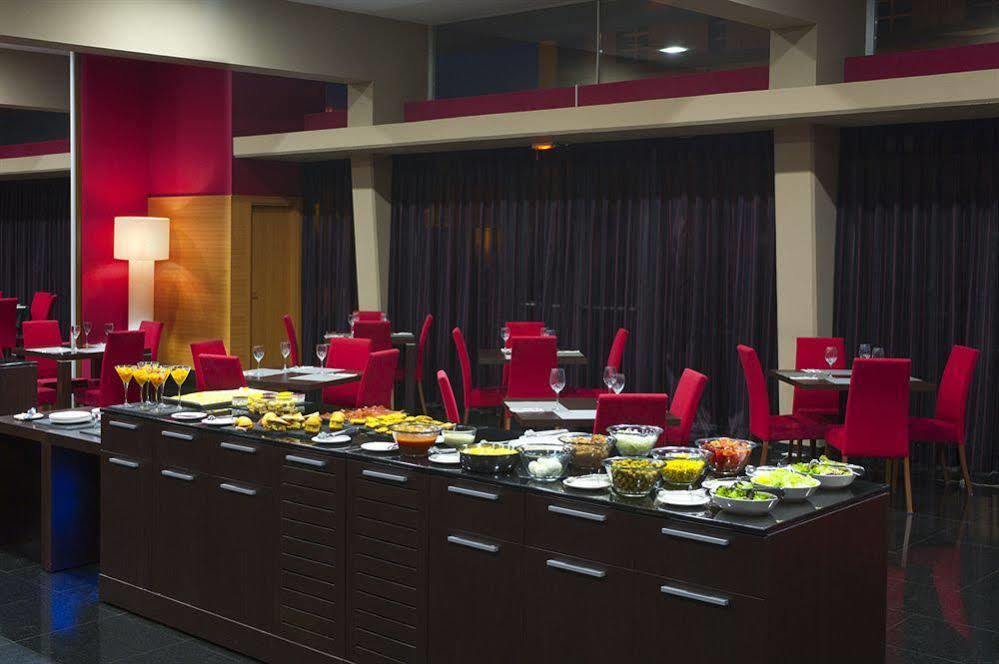 Eurostars Rey Fernando Hotel Zaragoza Kültér fotó